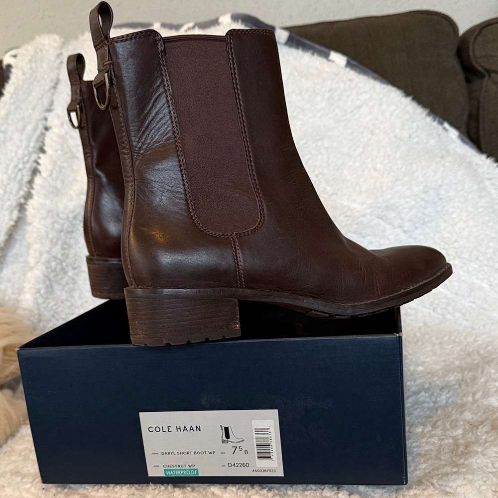 Women’s Brown Leather Chelsea Boots - Picture 6 of 6